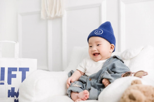 新安宝宝多久开始攒肚